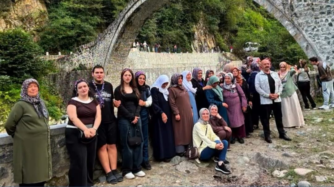 ORTAKÖYLÜ KADINLAR KARADENİZ’İ GEZDİ